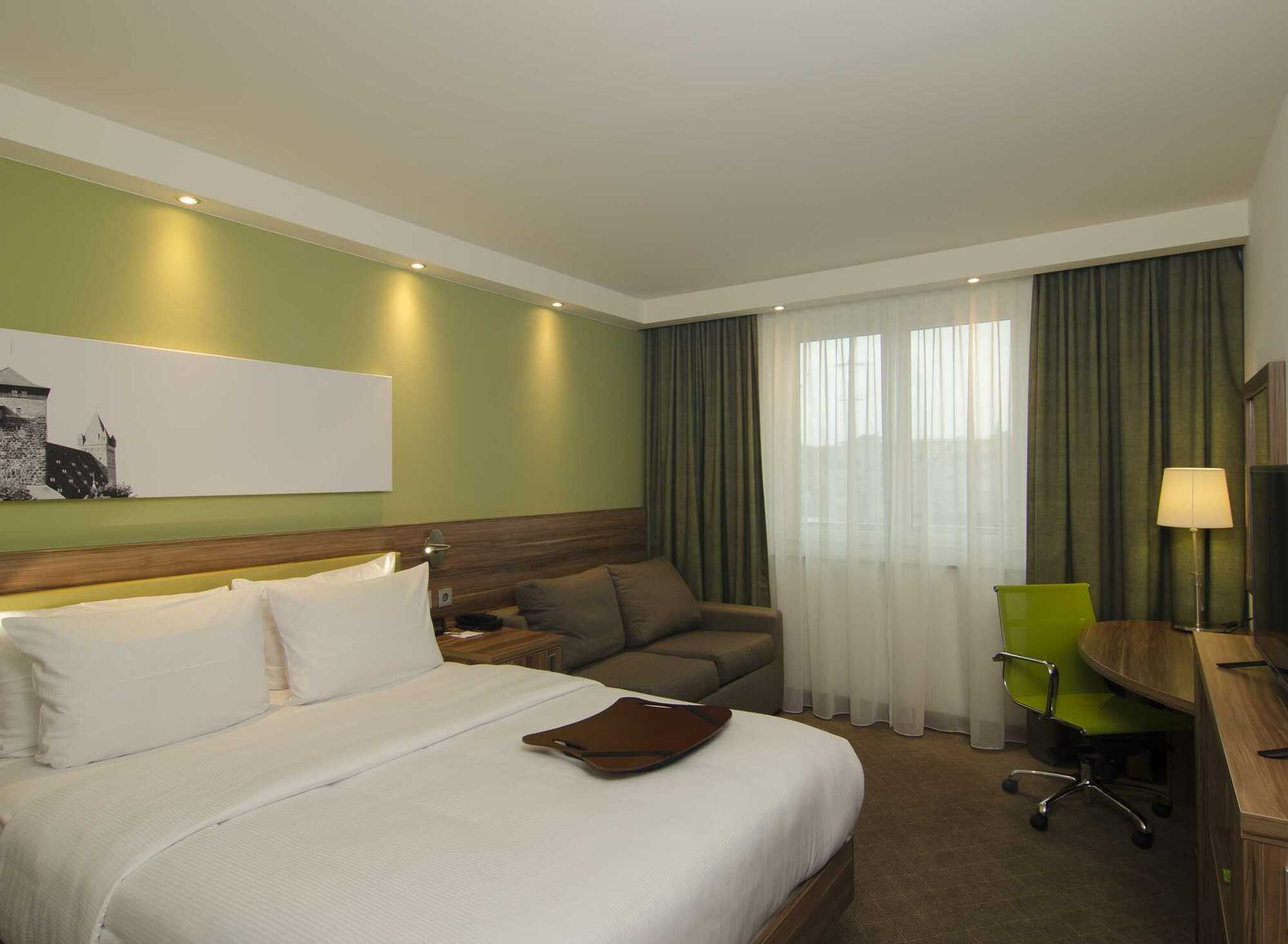 แฮมป์ตัน บาย ฮิลตัน แฟรงก์เฟิร์ต เซนเตอร์ เมสเซอ Hotel Frankfurt am Main ภายนอก รูปภาพ